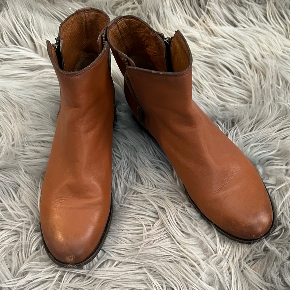 Women’s Frye leather ankle boots